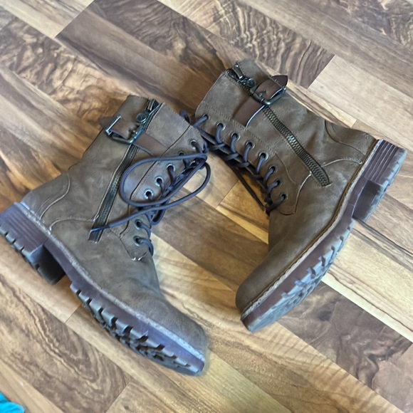 Blowfish Women’s Brown Boots, Size 8.5 - Picture 2 of 7